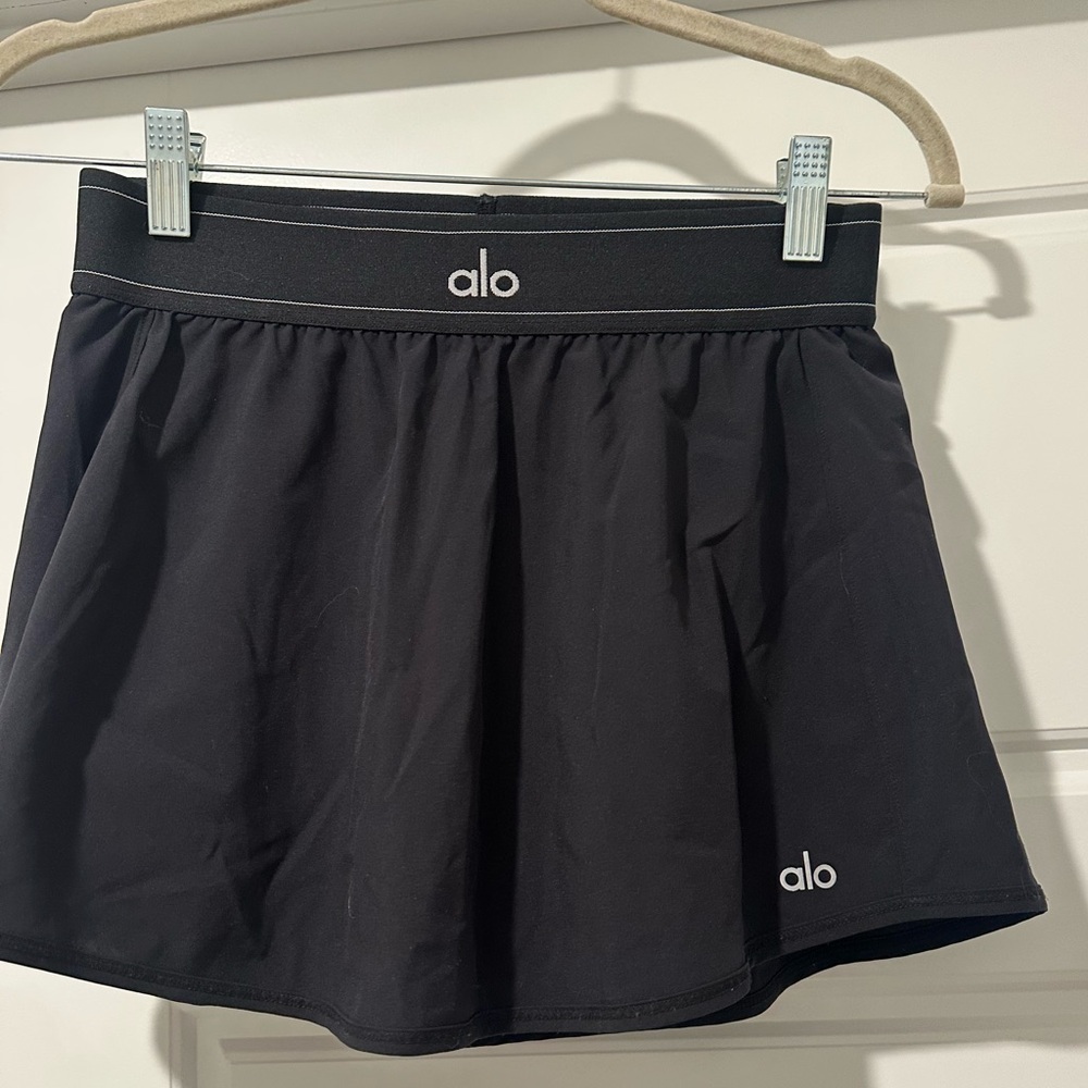 Black ALO skirt with built in shorts